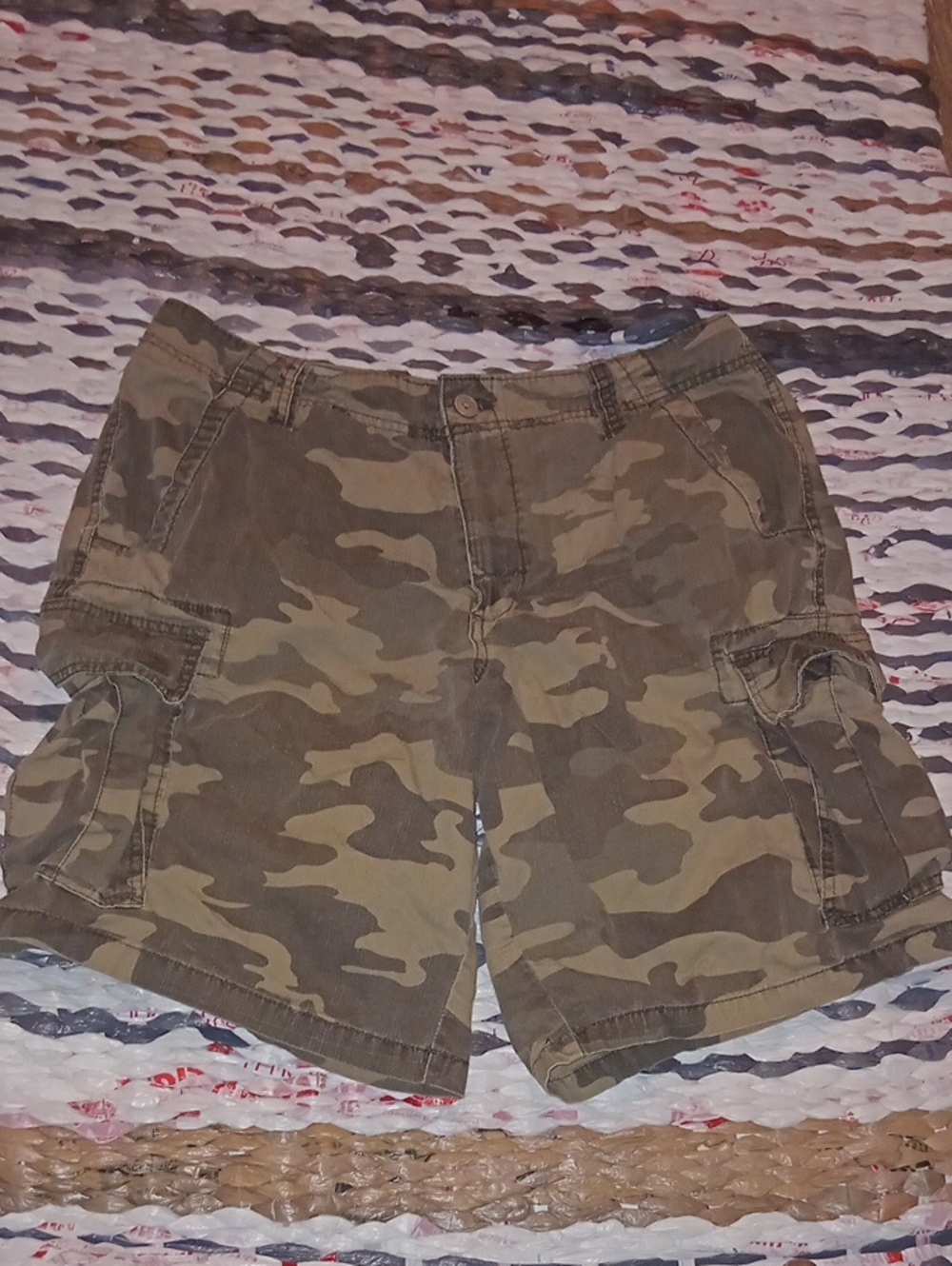Roebuck & Co Men's Camo Cargo Shorts - Olive Green